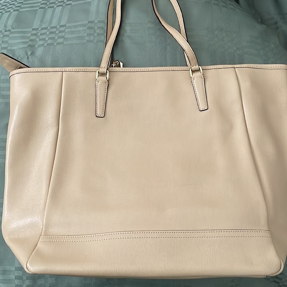 Coach saffiano leather tote - Picture 4 of 10